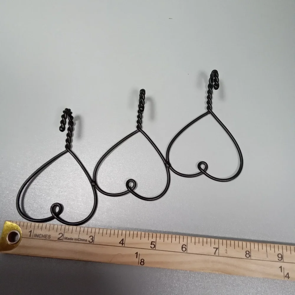 Black Twisted Wire 3 Heart‎ Wall Hook Rack Minimalist Jewelry Key Holder 8.25in
